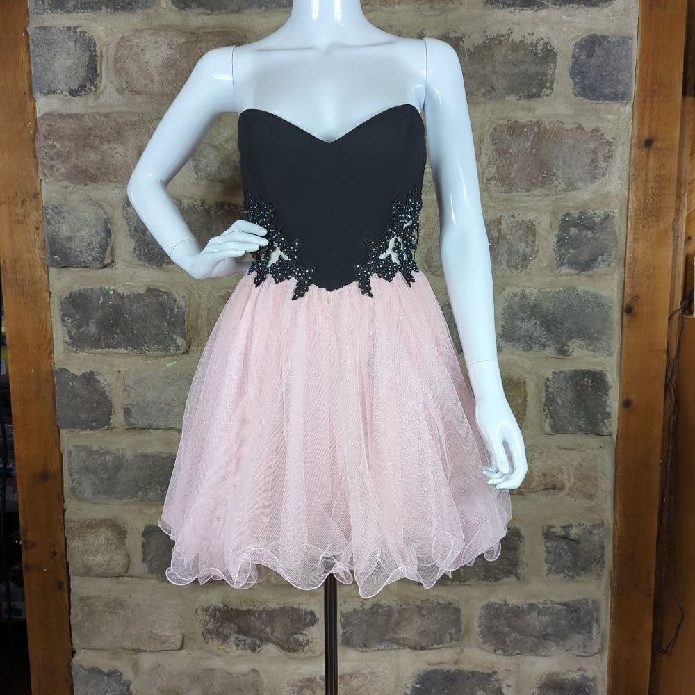 𝅺blondie Nites by Stacy Sklar Pink‎ Black Rhinestone Homecoming Dress size 3